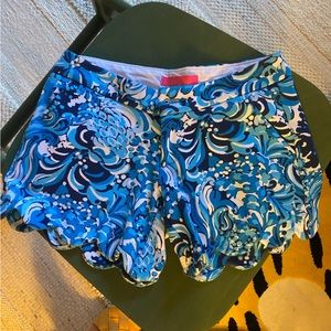 Lily Pulitzer printed shorts beautiful print!